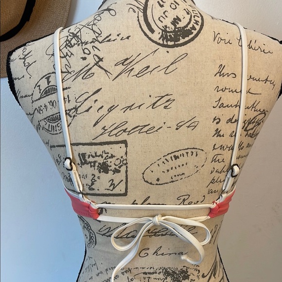 Victoria's Secret Pink Bikini Top - Picture 2 of 7